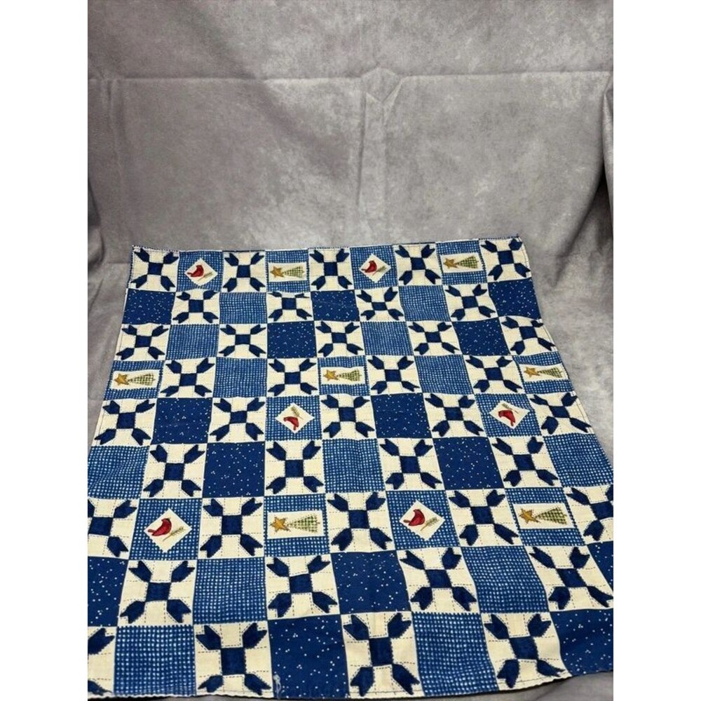 Vintage Christmas one single napkin Cottagecore
